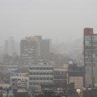 Vista de una Ciudad de México nebulosa, a causa del inicio de la temporada de frentes fríos en 2018.