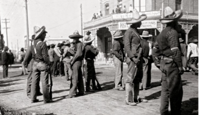 En la fase inicial de la revolución la lucha armada fue relativamente rápida, la toma de Ciudad Juárez sellaba el triunfo maderista; los cruentos años de la guerra estaban por venir.