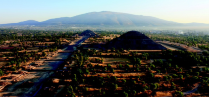 La mítica ciudad de Teotihuacán, en el Estado de México, revela su profundo vínculo con el cosmos a través de su orientación según el movimiento de los astros.